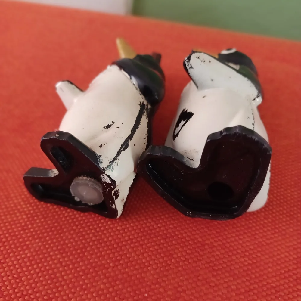 Salt and Pepper shakers Wille and millie penguins 1950's